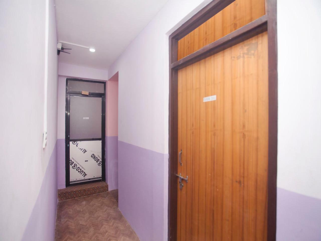 Oyo 341 Hotel Kusum Kohinoore Tokha Esterno foto